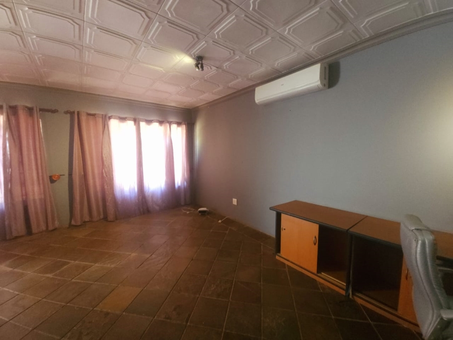 To Let 4 Bedroom Property for Rent in Hartbeespoort Rural North West